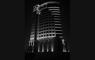 Zamil Tower Exterior Lighting Khobar, Saudi Arabia (LED Wall Washers Warm White & LED Linear Tube White Colors for Building & Crown)